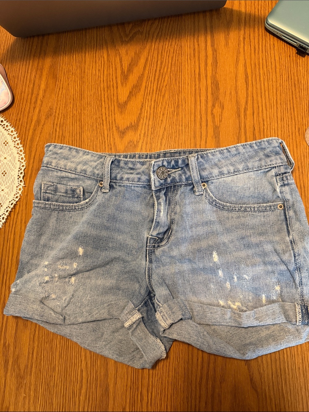 BDG Light Blue Distressed Rolled-Hem Jean Shorts Size 24